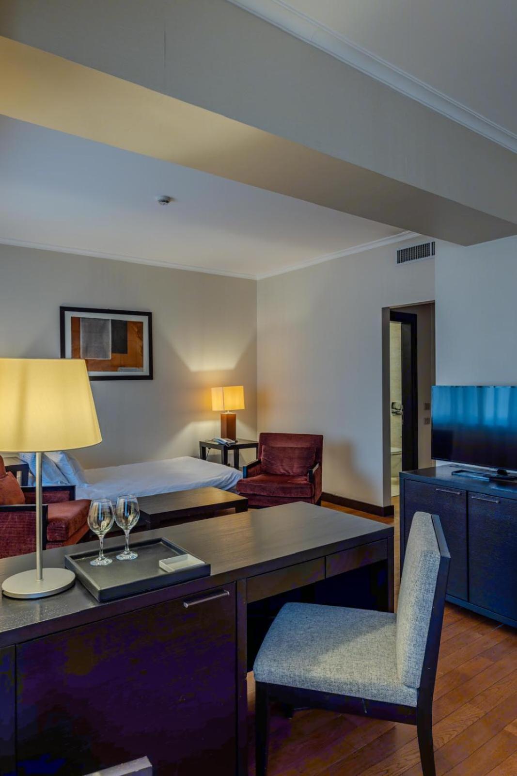 Hotel Rivo 티미쇼아라 외부 사진