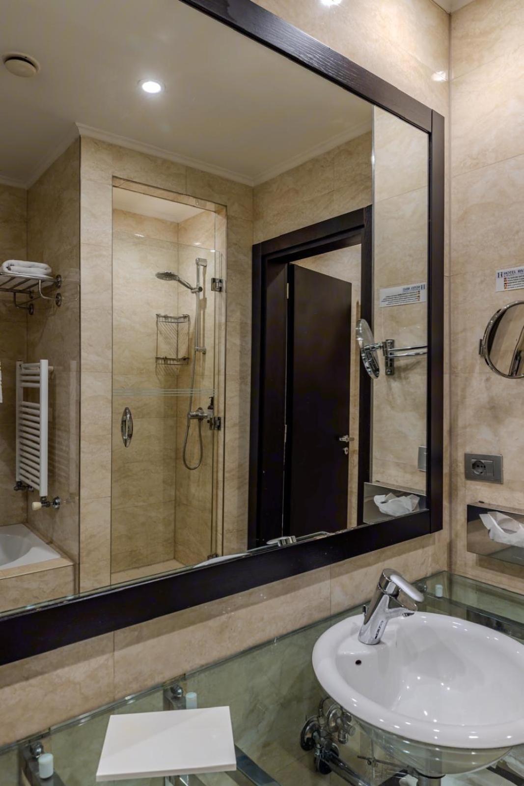 Hotel Rivo 티미쇼아라 외부 사진