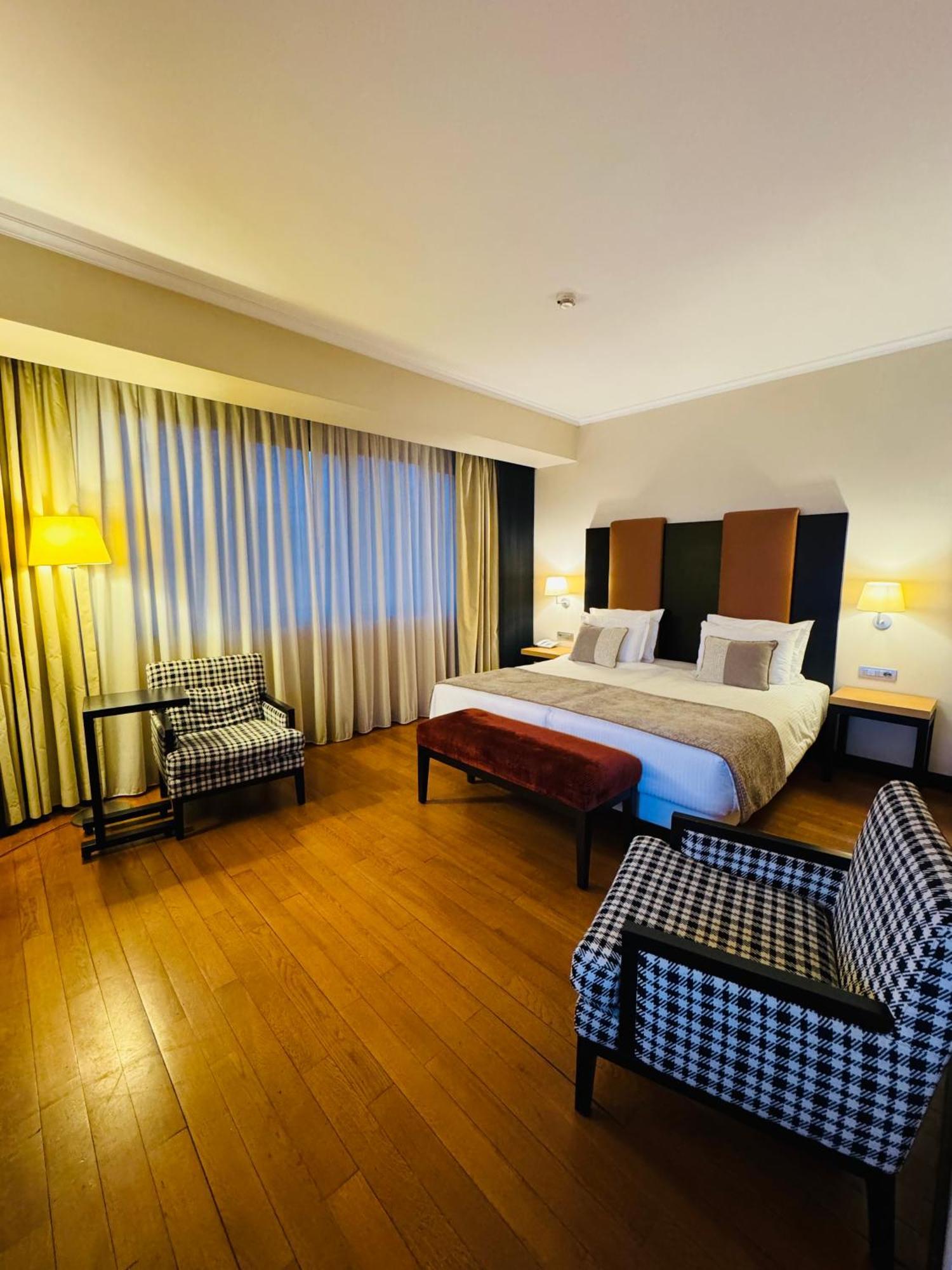 Hotel Rivo 티미쇼아라 외부 사진