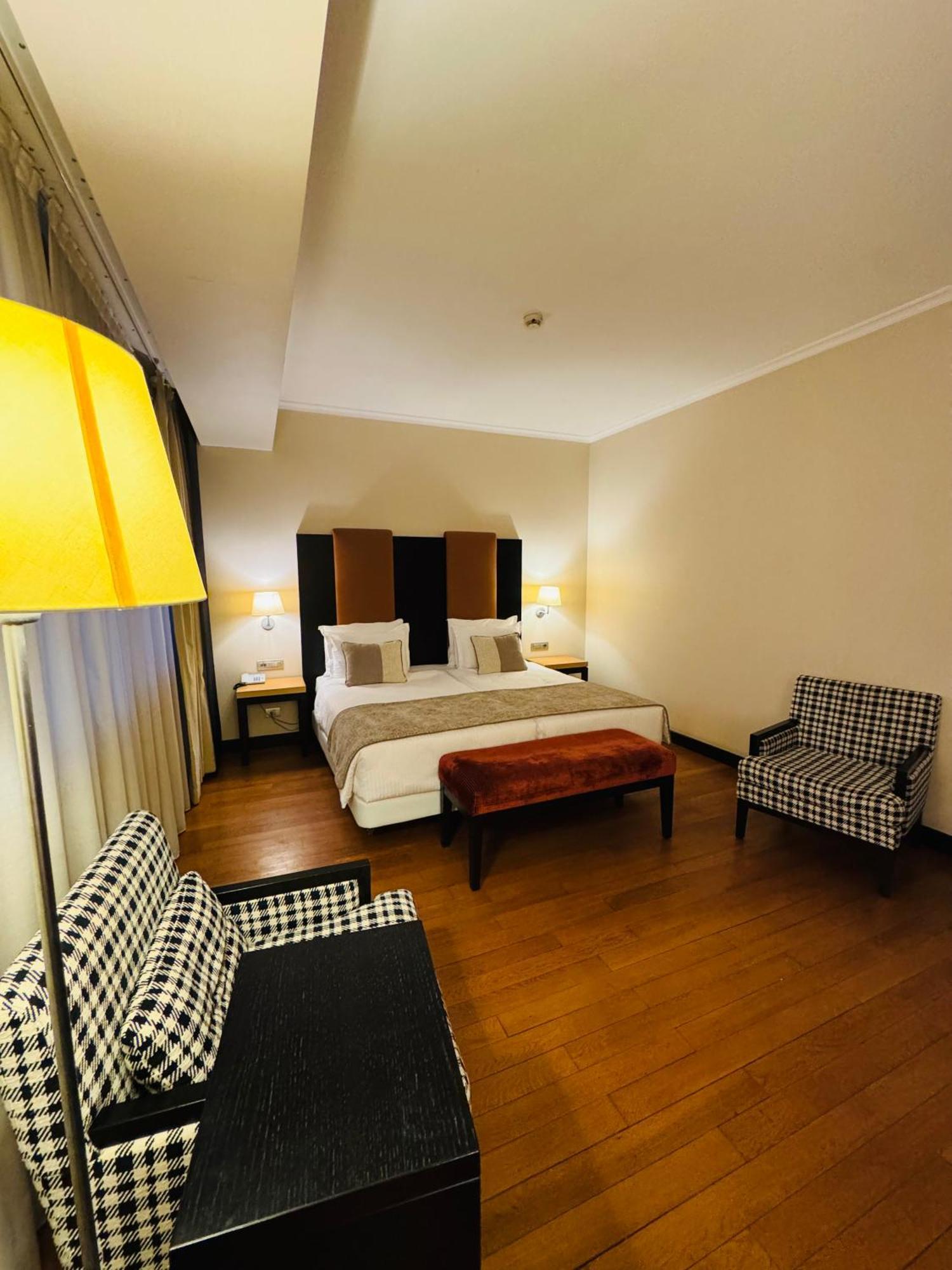 Hotel Rivo 티미쇼아라 외부 사진